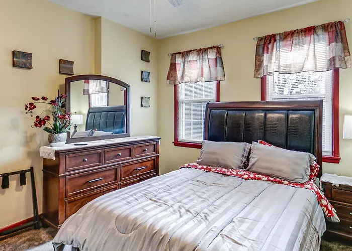 Easy & Hospital Access! Holiday home Pittsburgh